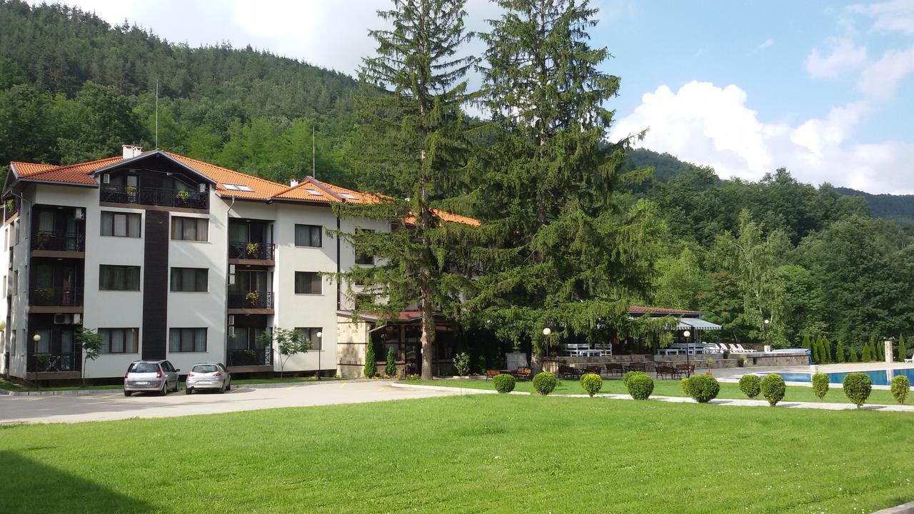 Ostrova Holiday Village Beli Osŭm Esterno foto